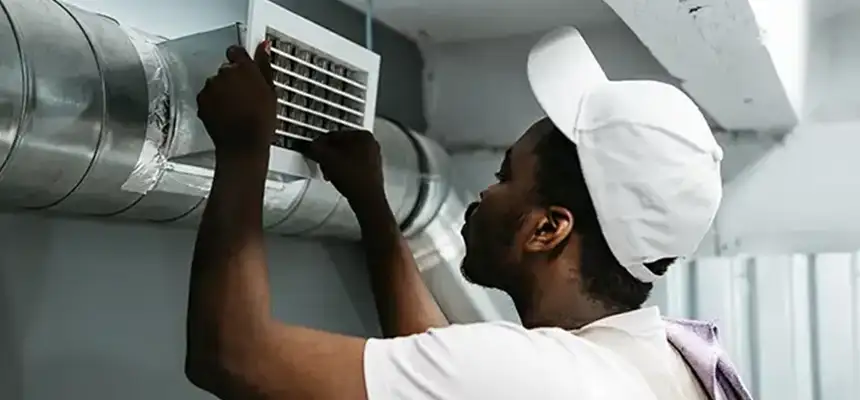 Our Licensed And Insured Cleaners in Oakleaf Plantation, FL